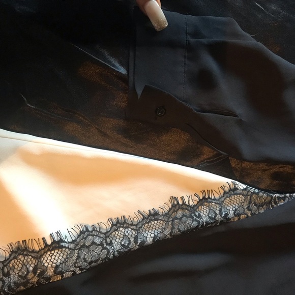 Black and Cream Silk felt with lace - Picture 2 of 4